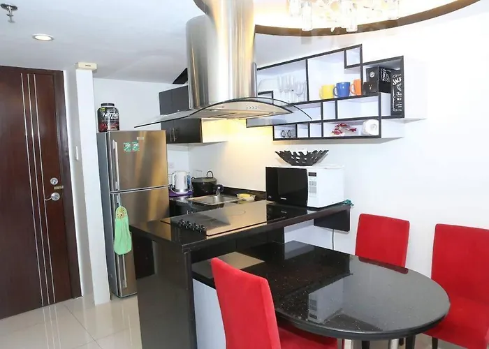 Huge Loft Type At Queen Of The South Apartment *
