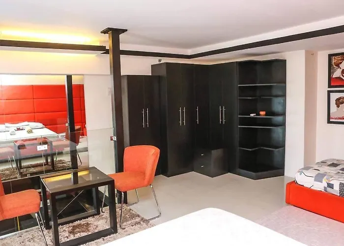 Huge Loft Type At Queen Of The South Apartment *