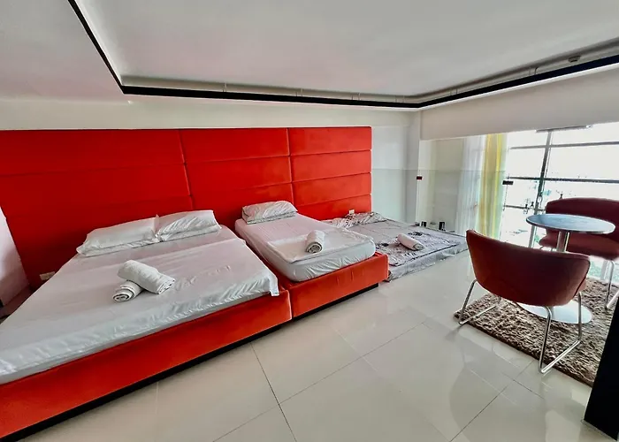 Huge Loft Type At Queen Of The South * Cebu