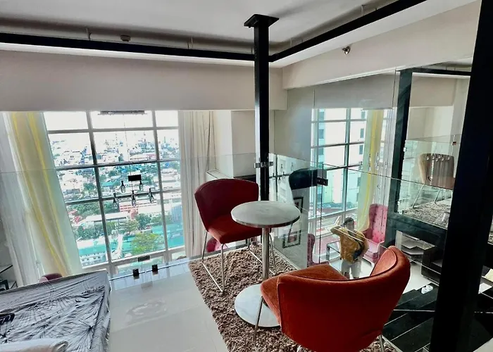 Huge Loft Type At Queen Of The South Apartment *